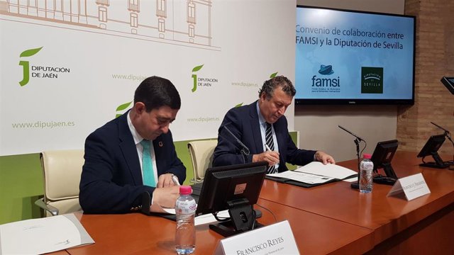 Los presidentes de las Diputaciones de Jaén y Sevilla firman el convenio con Famsi