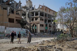 Edificios destruidos en la capital de la Franja de Gaza