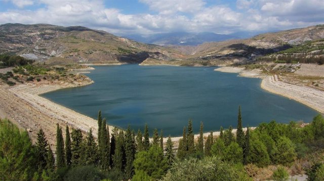 Archivo - El pantano de Benínar, en Almería, en una imagen de archivo.