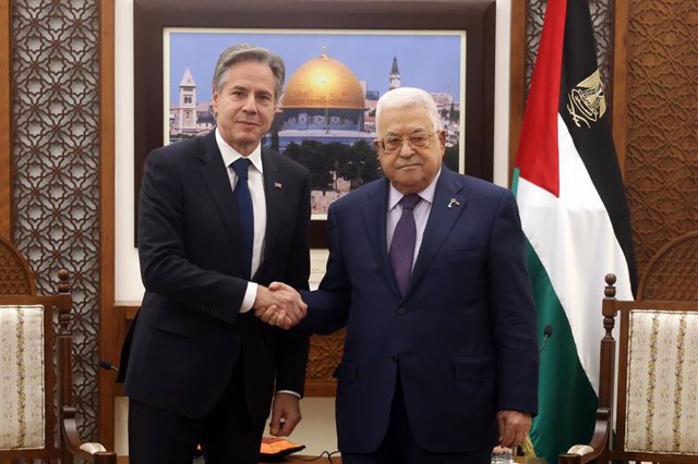 El secretario de Estado de Estados Unidos, Antony Blinken, y el presidente de la Autoridad Palestina, Mahmud Abbas