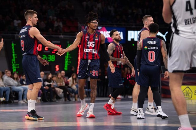 Baskonia y Valencia buscan mantenerse en la lucha por los 'playoffs'    
