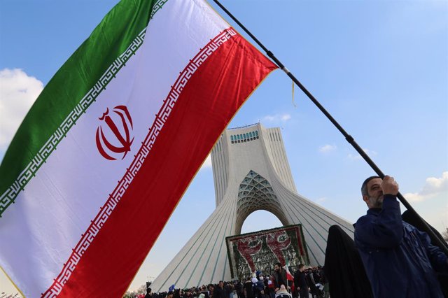 Archivo - Una bandera de l'Iran a Teheran