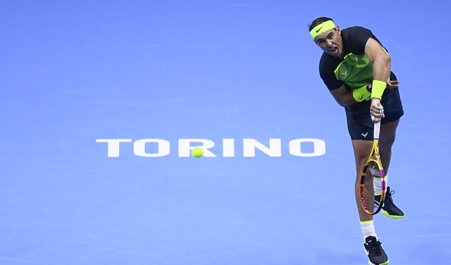 15 November 2022, Italy, Turin: Spanish tennis player Rafael Nadal in action against Canadian Felix Auger-Aliassime during their Men's group stage match of the Nitto ATP Finals 2022. Photo: Nicolã Campo/LaPresse via ZUMA Press/dpa