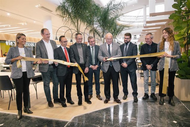 Inauguración de La Chismería de Vallsur