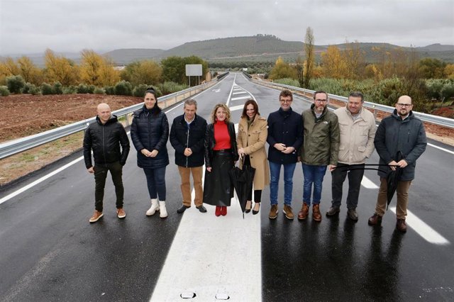 Inauguración de la conexión.