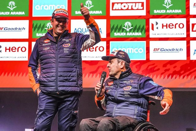 Isidre Esteve y Txema Villalobos, preparados poara el Rally Dakar 2024.