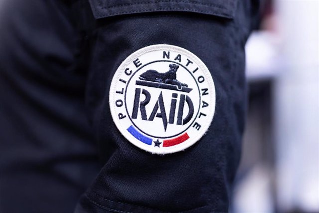 Parche de un uniforme de la Policía en Francia