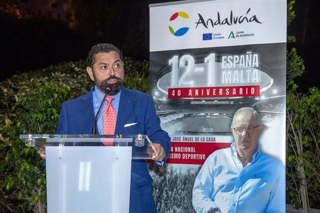 El secretario general para el Deporte de la Junta de Andalucía, José María Arrabal, en el homenaje a los internacionales del 12-1 de España a Malta durante la Jornada de Periodismo Deportivo en Sevilla, el 22 y 23 de noviembre de 2023.
