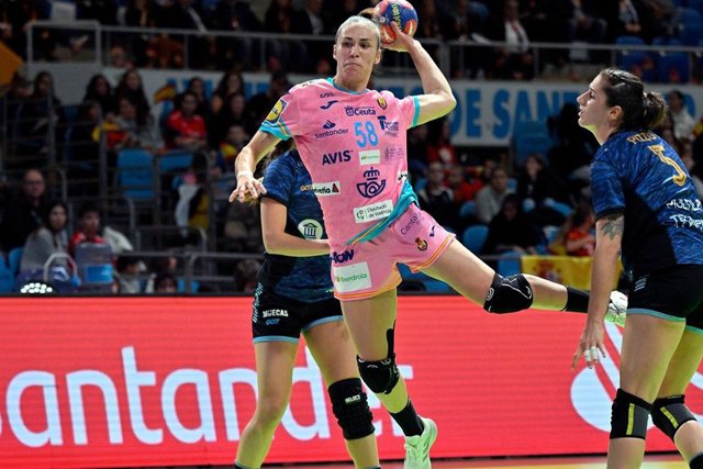 María Prieto O'Mullony lanza a puerta en el España-Argentina del TIE 2023