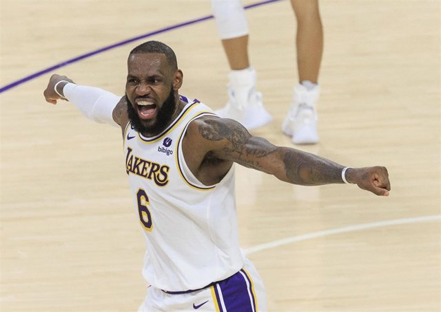 Archivo - LeBron James con Los Angeles Lakers
