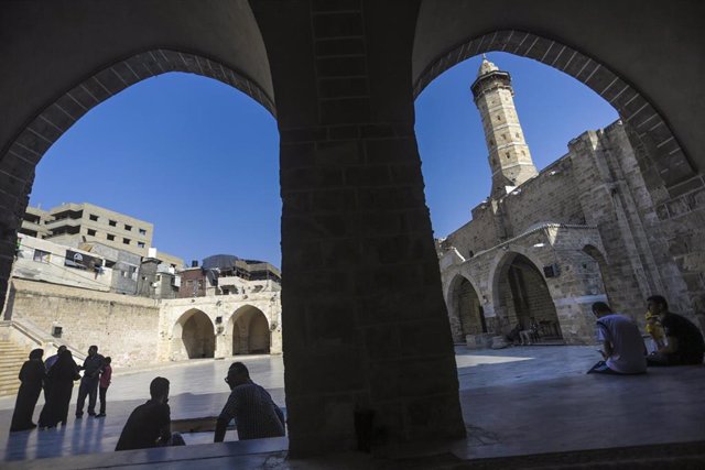 Archivo - La Gran Mezquita de Gaza (Franja de Gaza)