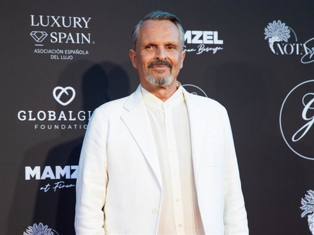 Archivo - Miguel Bosé en el photocall de la Gala Global Gift en Marbella