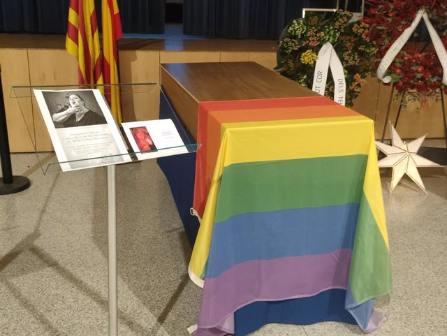 Vetlla oberta al públic de l'actriu Itziar Castro a Pallejà (Barcelona)