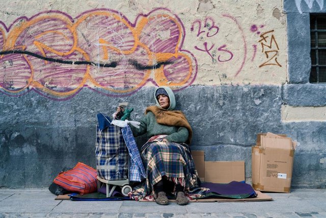 Escena de la campaña #NoMasAmigosInvisibles de Hogar Sí.