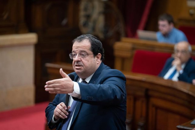 Archivo - El conseller d'Interior de la Generalitat, Joan Ignasi Elena