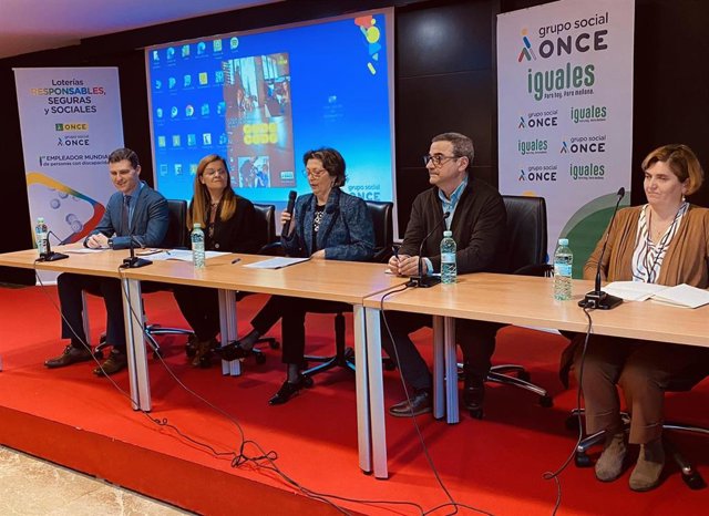 Celebración del acto por el Día Internacional del Voluntariado, organizado por la Plataforma del Voluntariado de C-LM.