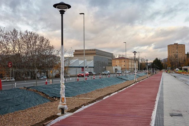 Finalización de las obras del carril bici entre Amigó y la UNED.