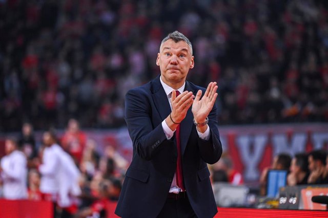 Archivo - Head coach Sarunas Jasikevicius of FC Barcelona during the Turkish Airlines EuroLeague basketball match between Olympiacos Piraeus and FC Barcelona on March 7, 2023