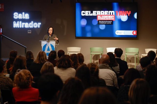 La presidenta de Barcelona Activa y concejal de Promoción Económica, Raquel Gil, ha clausurado el acto de celebración del primer aniversario de El Convent, el centro de ocupación para jóvenes.