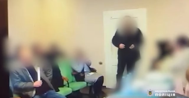 Un concejal arroja tres granadas en un ayuntamiento en el oeste de Ucrania