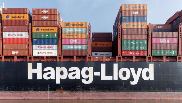 Archivo - Un contenedor de la empresa alemana Hapag-Lloyd