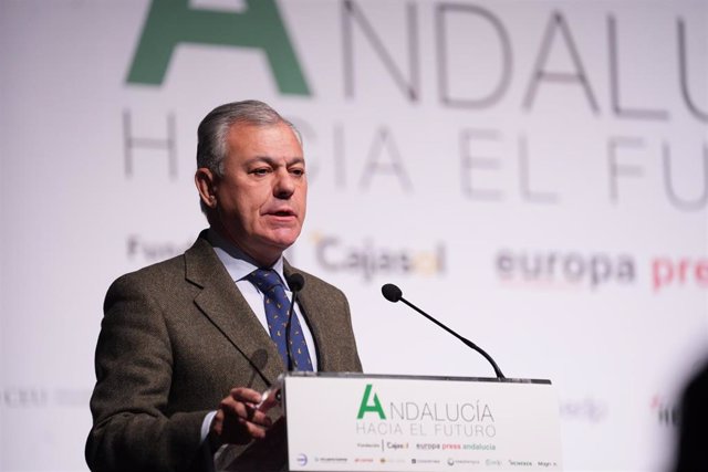 El alcalde de Sevilla, José Luis Sanz, en la apertura del “Foro Andalucía hacia el futuro”.