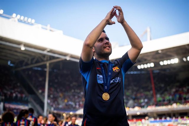 Archivo - El entrenador del Barça Femení, Jonatan Giráldez, tras ganar la Liga de Campeones ante el Wolfsburgo en Eindhoven