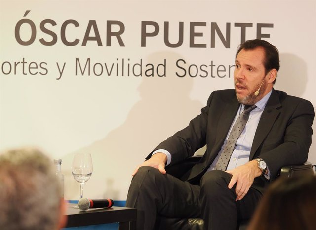 El ministre de Transports i Mobilitat Sostenible, Óscar Puente