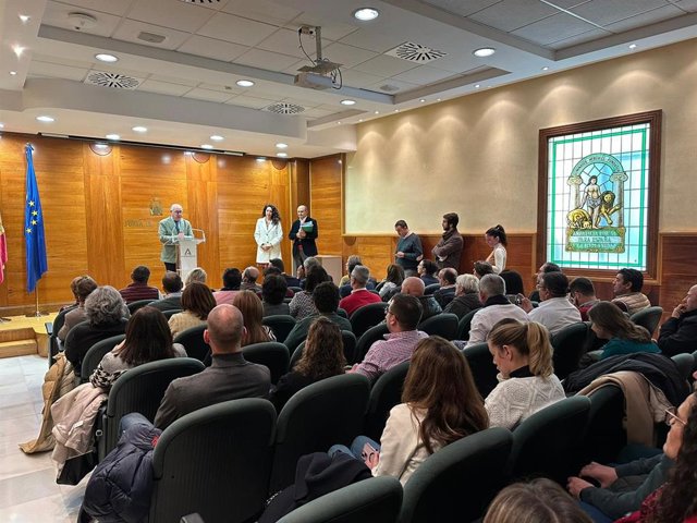 Entrega de los incentivos del programa Empleo y Formación.