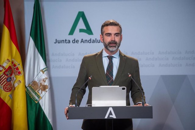 El consejero de Sostenibilidad y portavoz del Gobierno andaluz, Ramón Fernández-Pacheco, este martes en la rueda de prensa tras el Consejo de Gobierno.