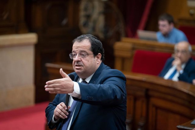 Archivo - El conseller d'Interior de la Generalitat, Joan Ignasi Elena