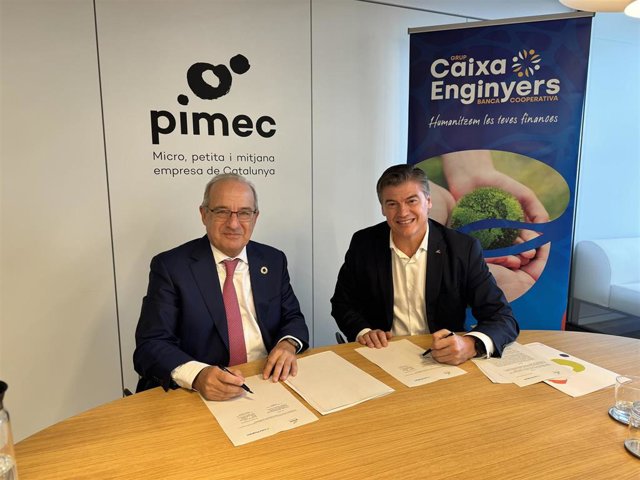 El director general de Caixa d'Enginyers, Joan Cavallé, y el presidente de Pimec, Antoni Cañete.