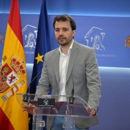 Javier Sánchez Serna se presenta para seguir siendo el coordinador de Podemos en la Región de Murcia