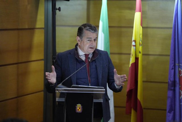 El consejero de la Presidencia, Interior, Diálogo Social y Simplificación Administrativa, Antonio Sanz, en Jaén.