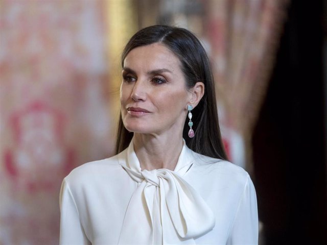 Archivo - La Reina Letizia durante la recepción al cuerpo diplomático acreditado en España, en el Palacio Real, a 25 de enero de 2023