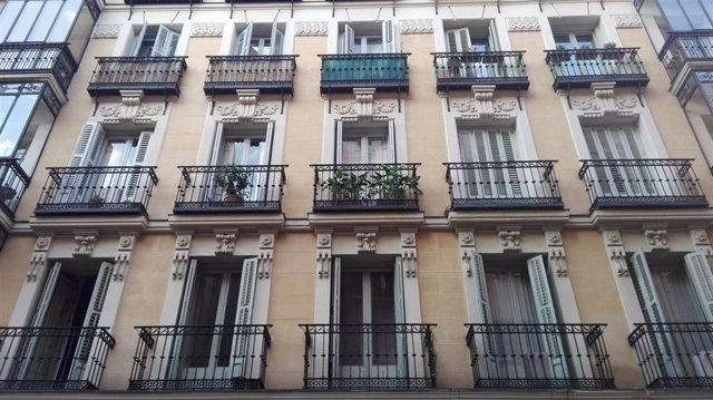 Archivo - Viviendas en Madrid.
