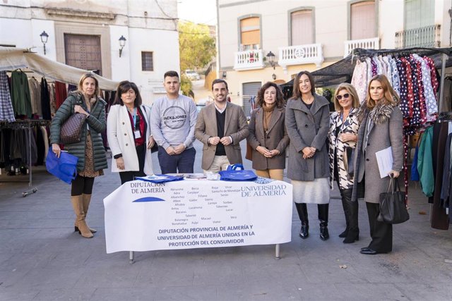 Diputación acerca las ventajas de la Junta Arbitral de Consumo a más de una veintena de municipios.