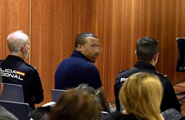Archivo - Imagen de archivo del juicio en Málaga a 'El Melillero' por intentar asesinar con ácido a su exnovia y una amiga en Cártama.