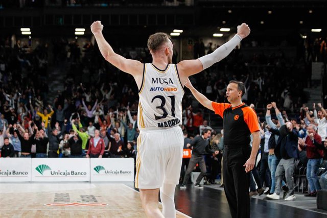 Dzanan Musa of Real Madrid celebrates during Turkish Airlines Euroleague basketball match between Real Madrid and Anadolu Efes Istanbul at Wizink Center on January 5, 2024,  in Madrid, Spain.