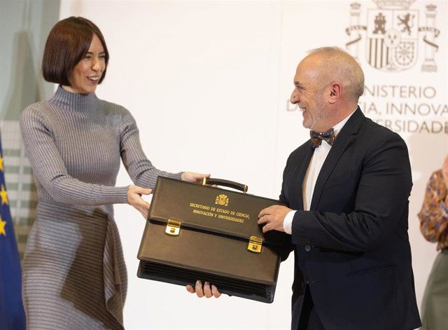 La ministra de Ciencia, Innovación y Universidades, Diana Morant y el secretario de Estado de Ciencia, Innovación y Universidades, Juan Cruz Cigudosa, 