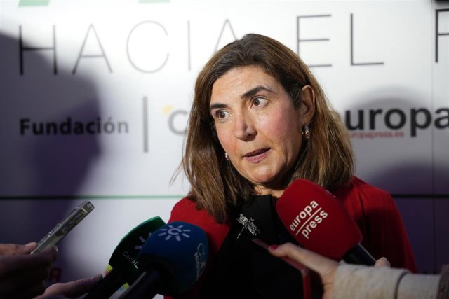 La consejera de Empleo, Empresa y Trabajo Autónomo, Rocío Blanco, en declaraciones a la prensa en una imagen de archivo