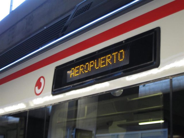 Archivo -  Conexión De Cercanías A La T4 