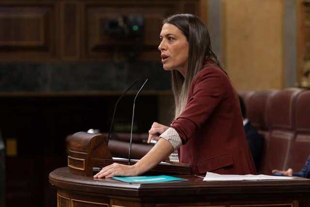 La portavoz de Junts en el Congreso, Miriam Nogueras, interviene durante un pleno en el Congreso de los Diputados, a 20 de diciembre de 2023, en Madrid (España)