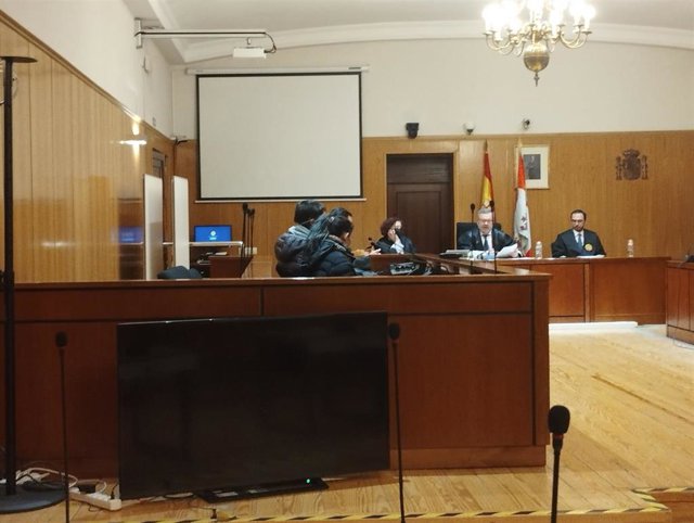 La pareja detenida en Valladolid por distribuir speed en lugares de ocio acepta condenas de año y medio de prisión.