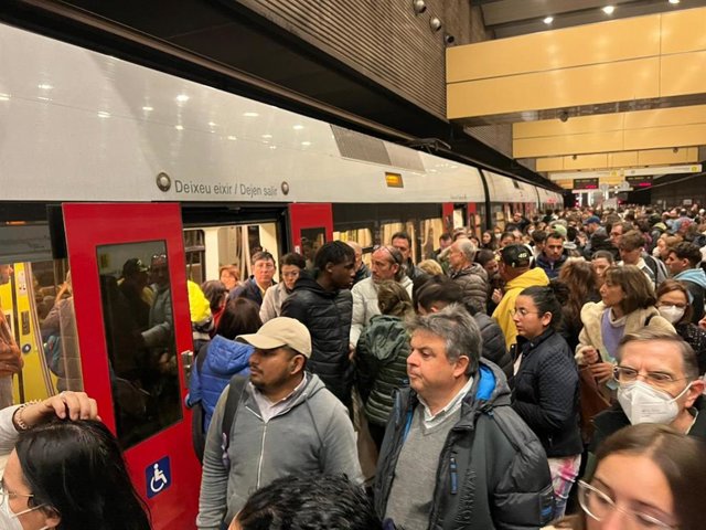 Una caída del enclavamiento en Alameda obliga a interrumpir la circulación en líneas 3, 5 y 9 de Metrovalencia