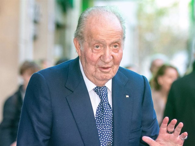 Malestar y sorpresa La reacción de Casa Real a la portada del cumpleaños del Rey Juan Carlos en