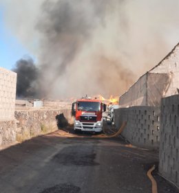 Incendio de una planta de compostaje en el municipio de Arona