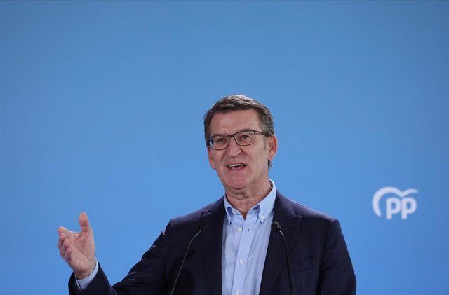 El presidente del PP, Alberto Núñez Feijóo, interviene ante el el Comité de Dirección en Toledo.