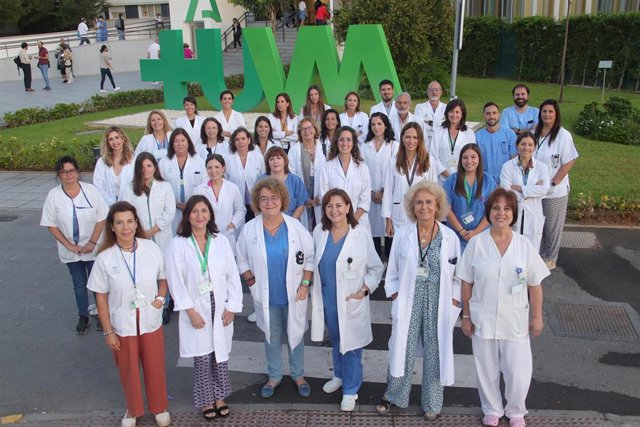 Equipo de profesionales del servicio de Endocrinología y Nutrición del Macarena de Sevilla.