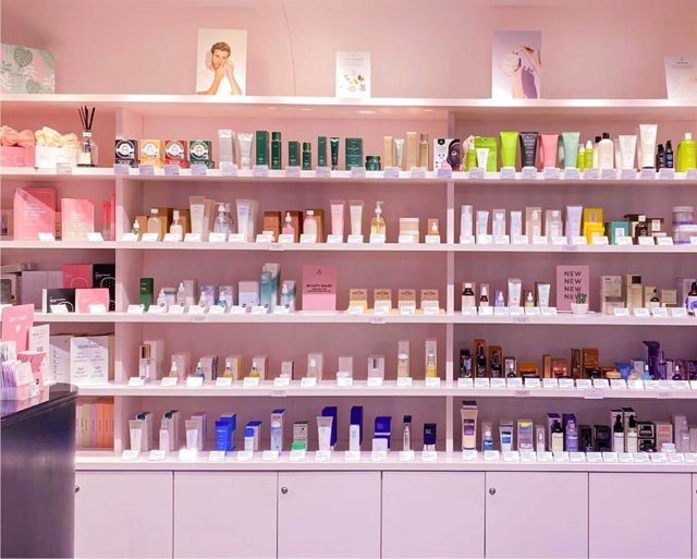 Imagen de la tienda de Miin Cosmetics en Illa Diagonal de Barcelona